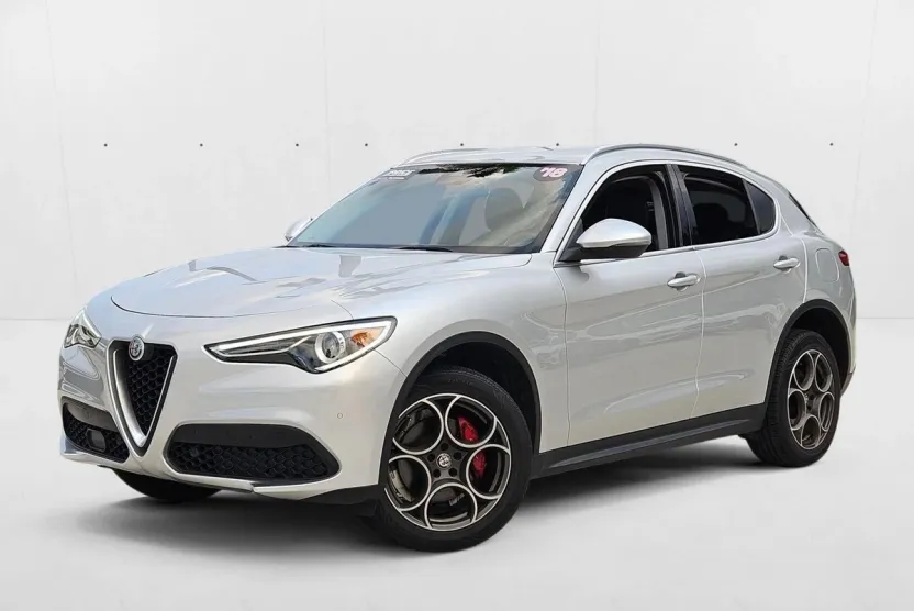 2018 Alfa Romeo Stelvio Ti photo 1