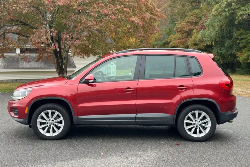 2015 Volkswagen Tiguan SE Sport photo 1