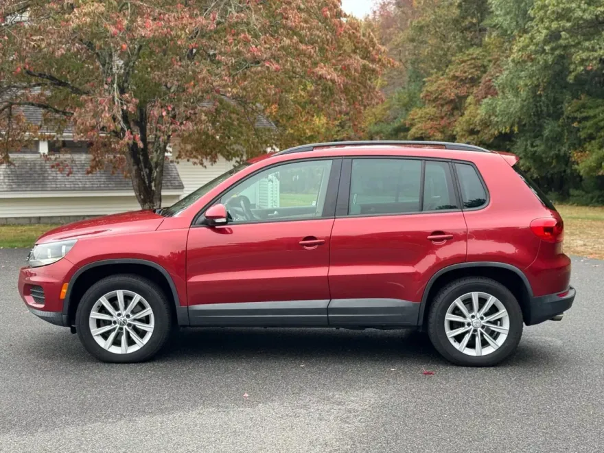 2015 Volkswagen Tiguan SE Sport photo 1