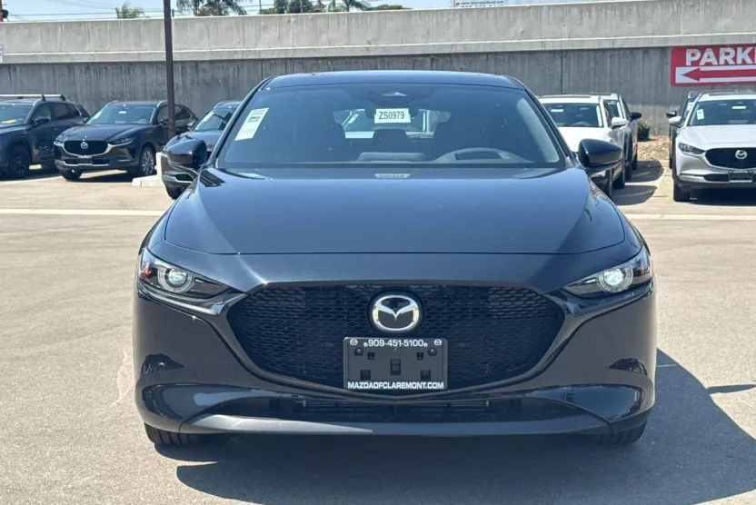 2025 Mazda Mazda3 Hatchback 2.5 s Premium photo 1