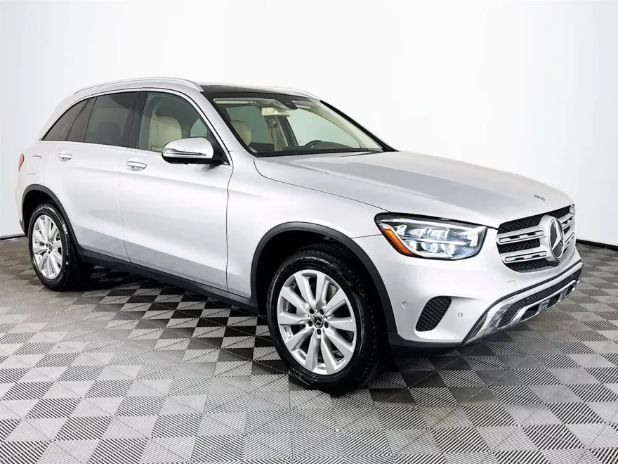 2020 Mercedes Benz GLC 300 photo 1