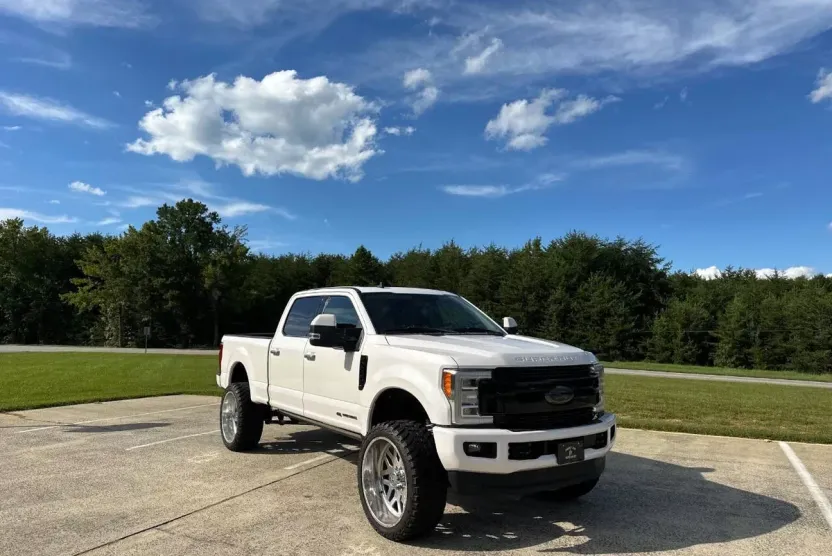 2019 Ford F-250 Limited photo 1