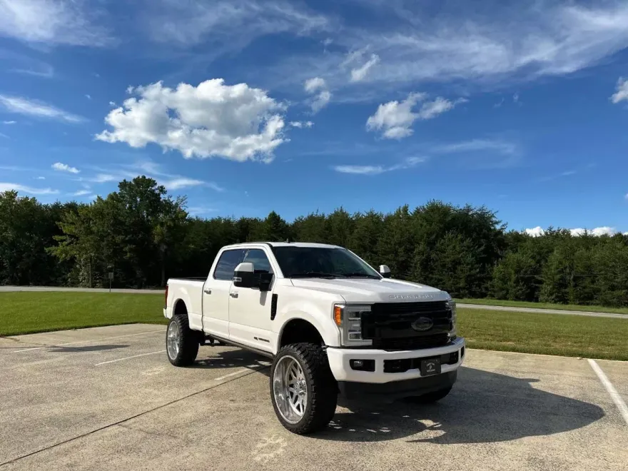 2019 Ford F-250 Limited photo 1