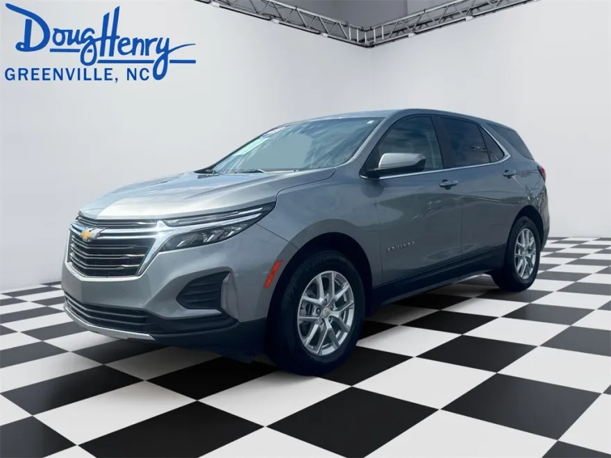 2023 Chevrolet Equinox LT photo 1