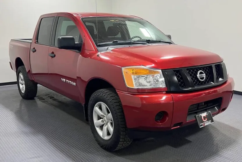 2015 Nissan Titan S photo 1