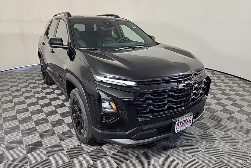 2026 Chevrolet Equinox LT photo 1