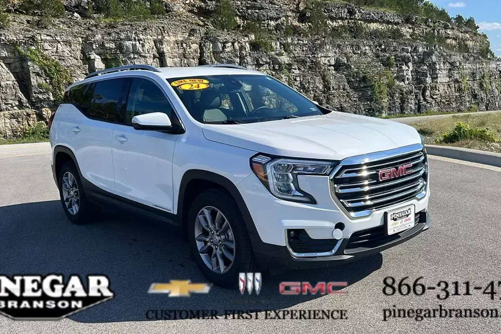 2024 Gmc Terrain SLT photo 1