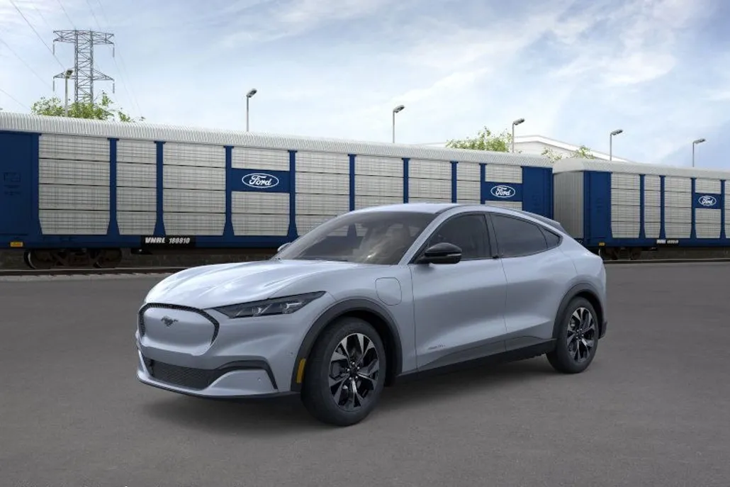 2025 Ford Mustang Mach-E Select photo 1