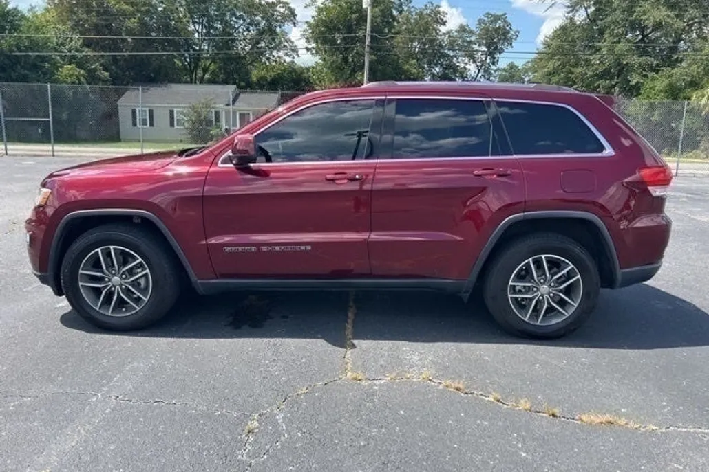 2018 Jeep Grand Cherokee Laredo photo 1