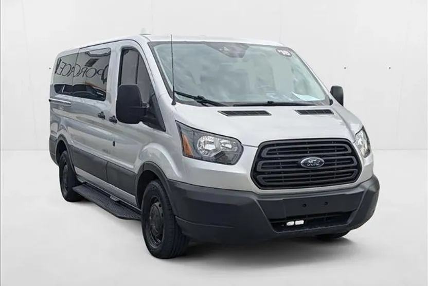 2018 Ford Transit photo 1