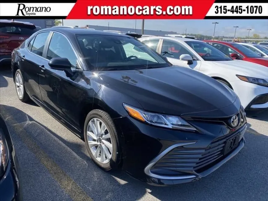 2024 Toyota Camry LE photo 1