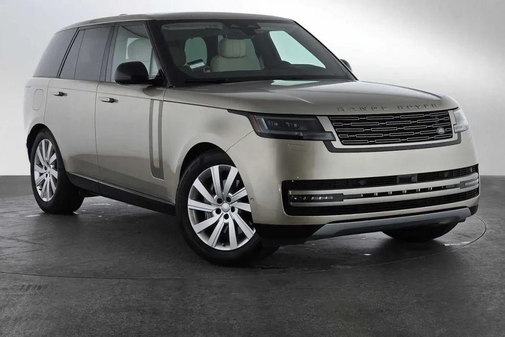 2024 Land Rover Range Rover SE photo 1