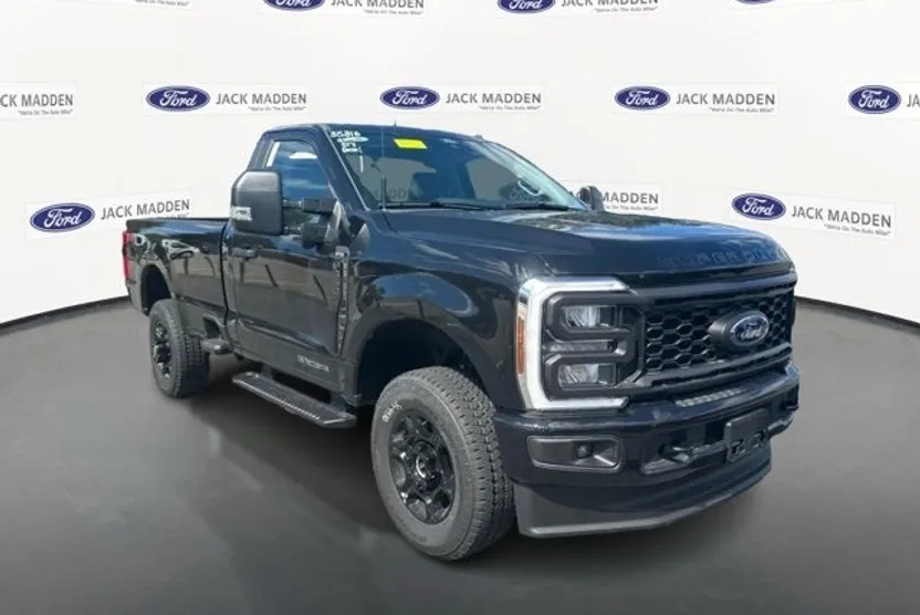 2025 Ford F-350 photo 1
