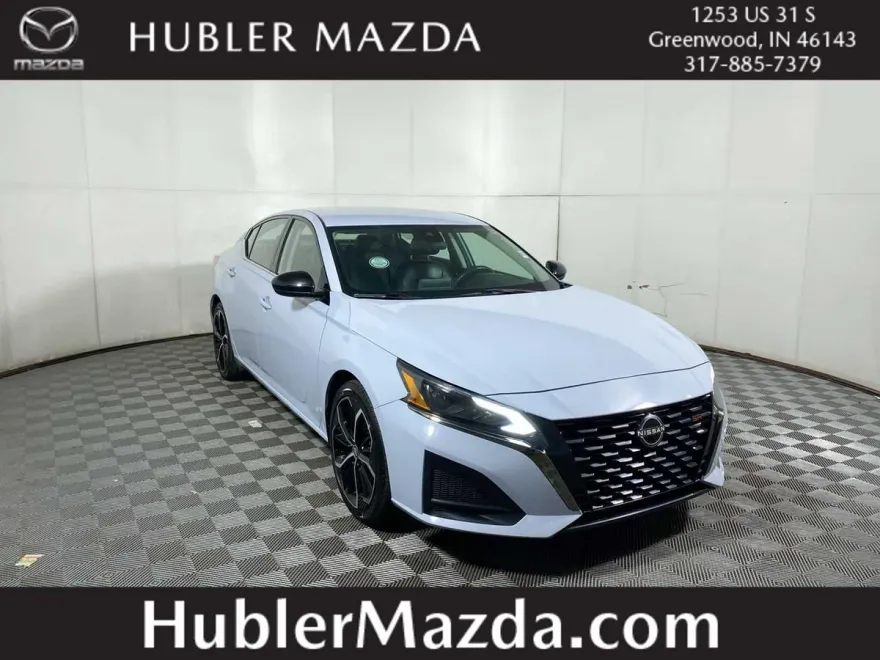2024 Nissan Altima 2.5 SR photo 1