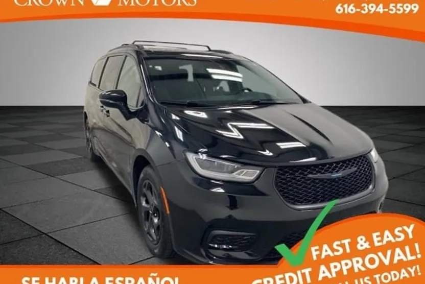 2021 Chrysler Pacifica Hybrid Limited photo 1
