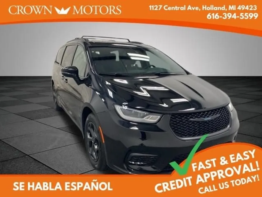 2021 Chrysler Pacifica Hybrid Limited photo 1