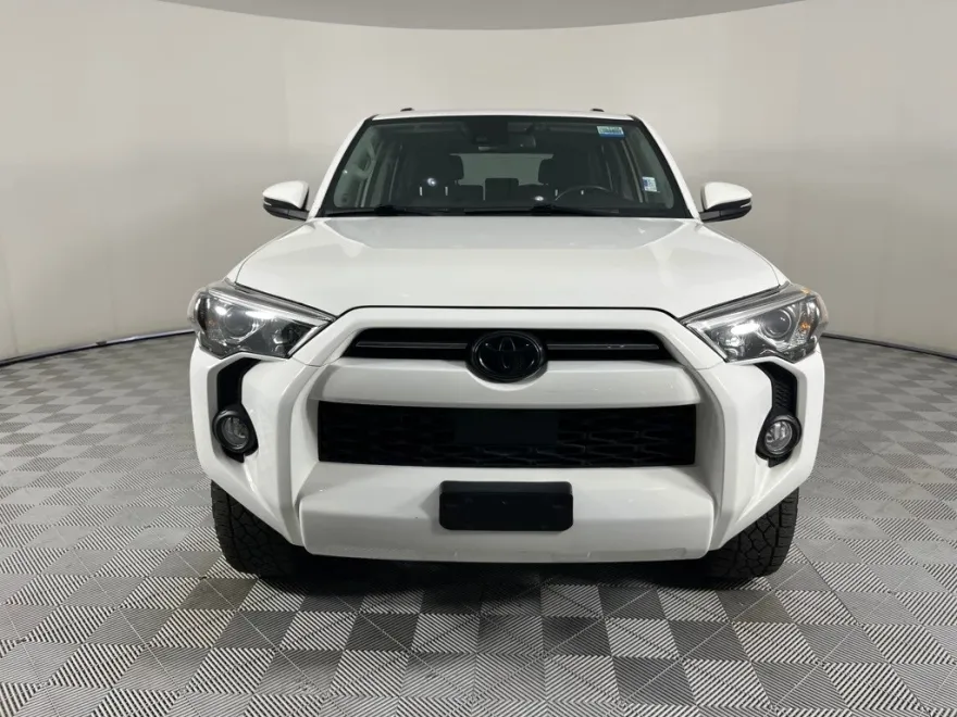 2020 Toyota 4Runner SR5 Premium photo 1