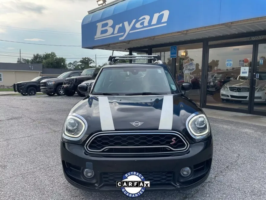 2020 Mini Countryman Classic photo 1