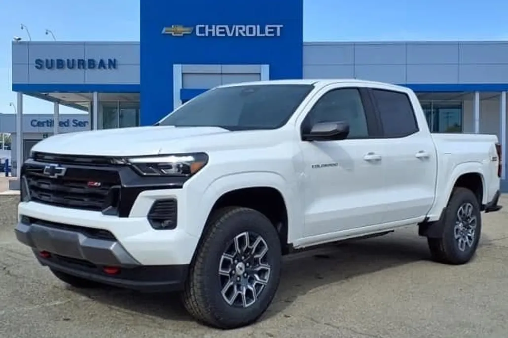 2025 Chevrolet Colorado Z71 photo 1