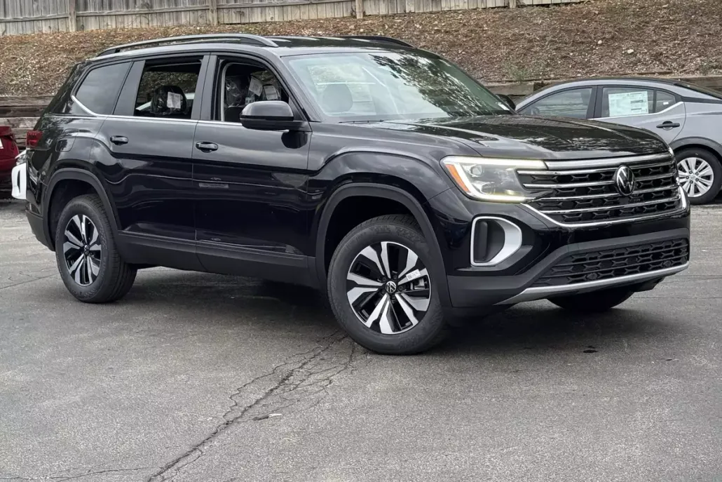 2026 Volkswagen Atlas SE Technology photo 1