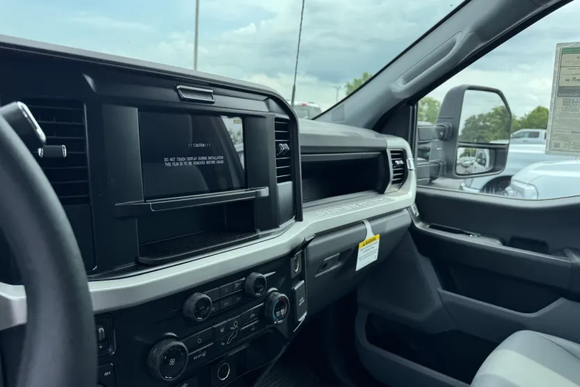2025 Ford F-350 XL photo 1