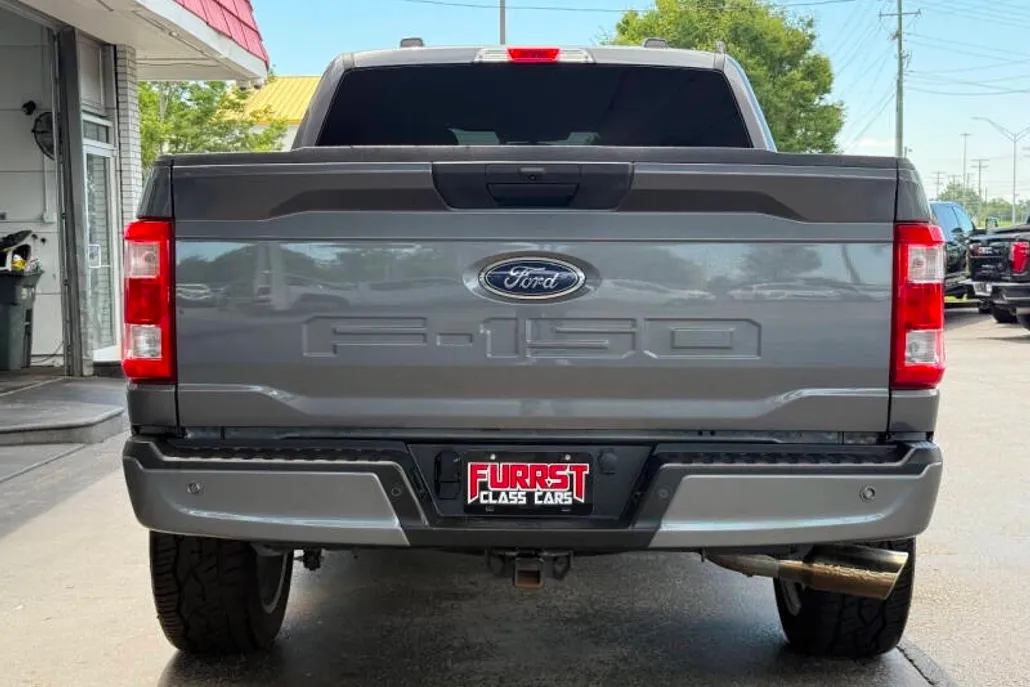 2022 Ford F-150 XL photo 1