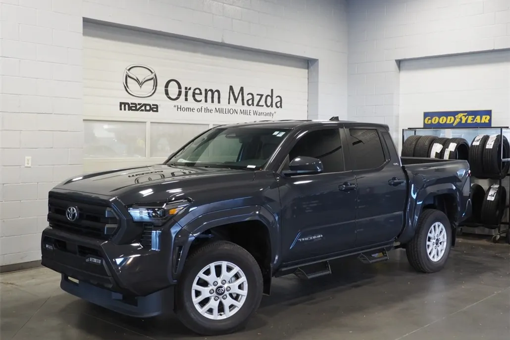 2024 Toyota Tacoma SR5 photo 1