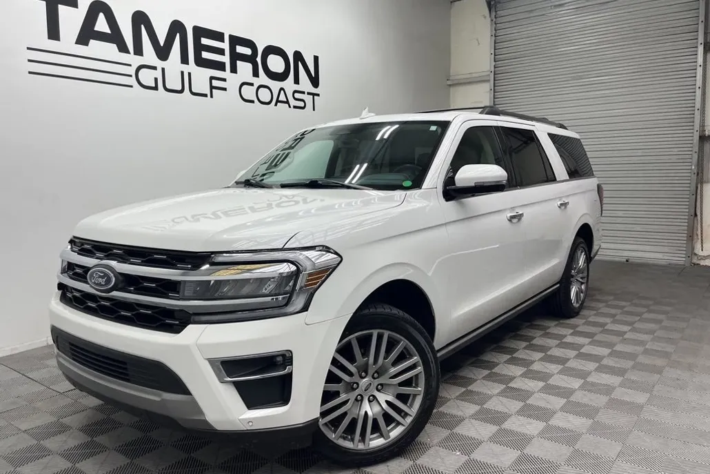 2022 Ford Expedition MAX Limited photo 1