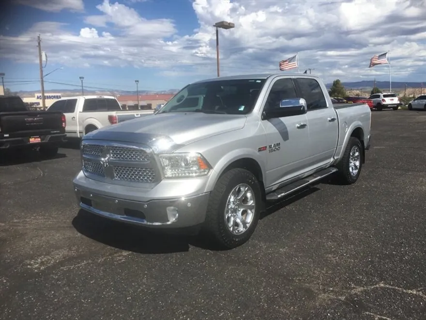 2017 Ram 1500 Laramie photo 1