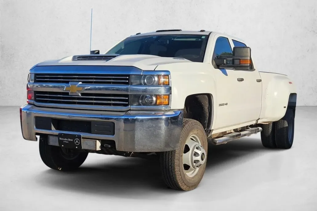 2018 Chevrolet Silverado 3500HD photo 1