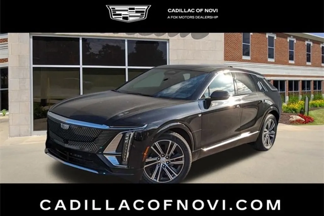 2024 Cadillac Lyriq Luxury photo 1