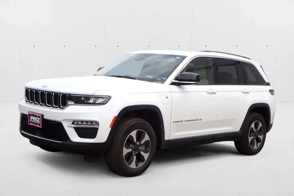 2022 Jeep Cherokee Limited 4xe photo 1