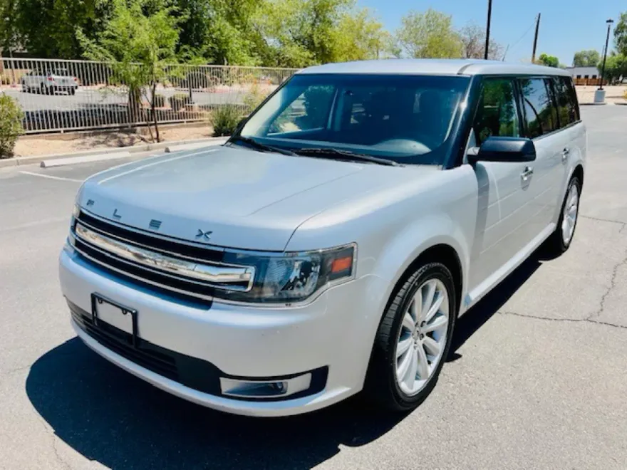 2016 Ford Flex SEL photo 1