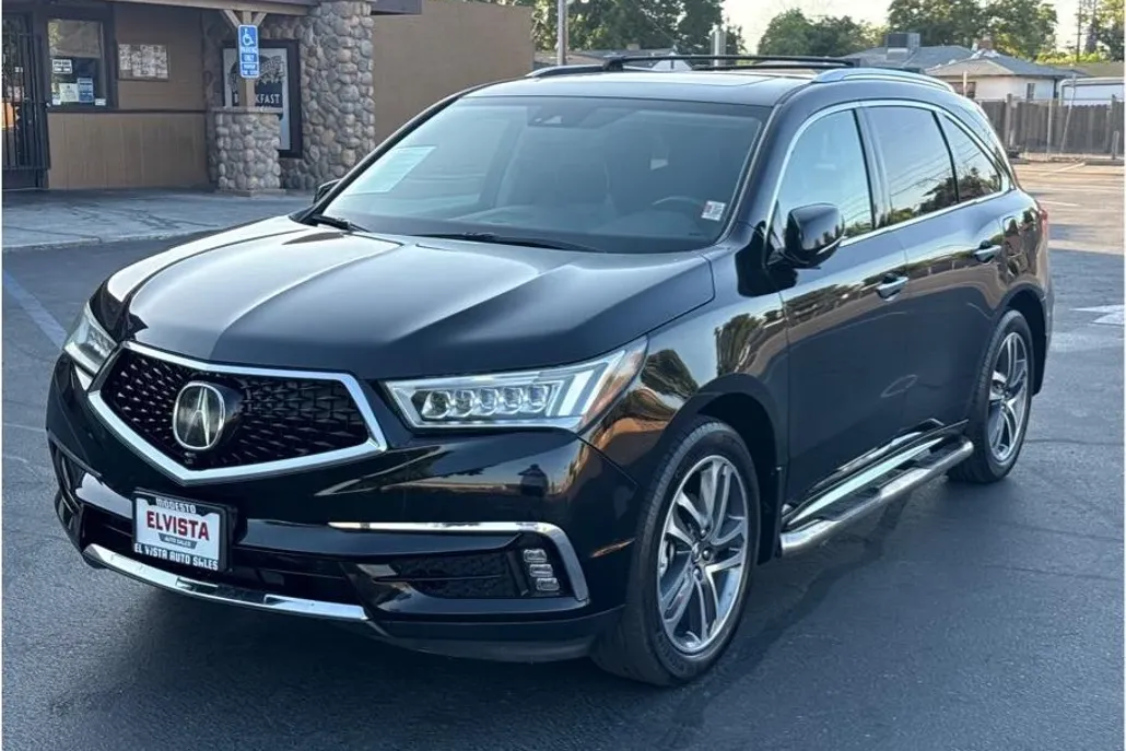 2017 Acura MDX SH-AWD Sport photo 1
