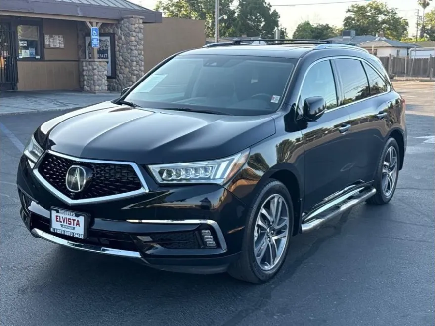 2017 Acura MDX SH-AWD Sport photo 1