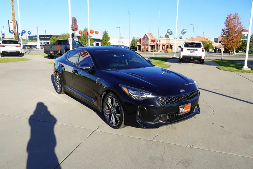 2020 Kia Stinger GT photo 1