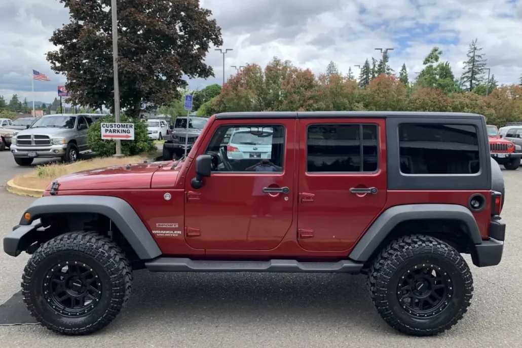 2013 Jeep Wrangler Unlimited Sport S photo 1