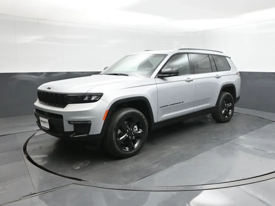 2025 Jeep Grand Cherokee Limited photo 1