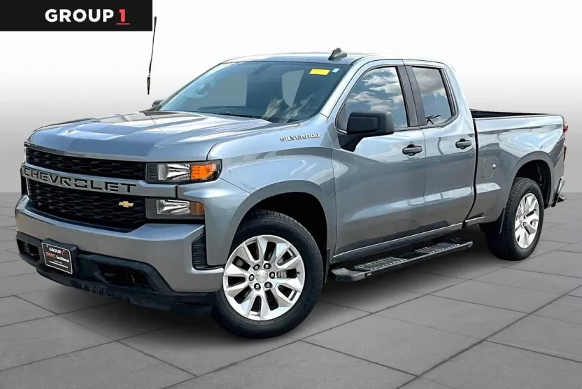 2020 Chevrolet Silverado 1500 Custom photo 1