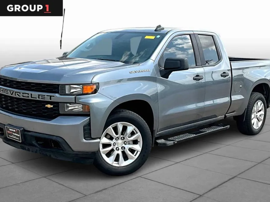 2020 Chevrolet Silverado 1500 Custom photo 1