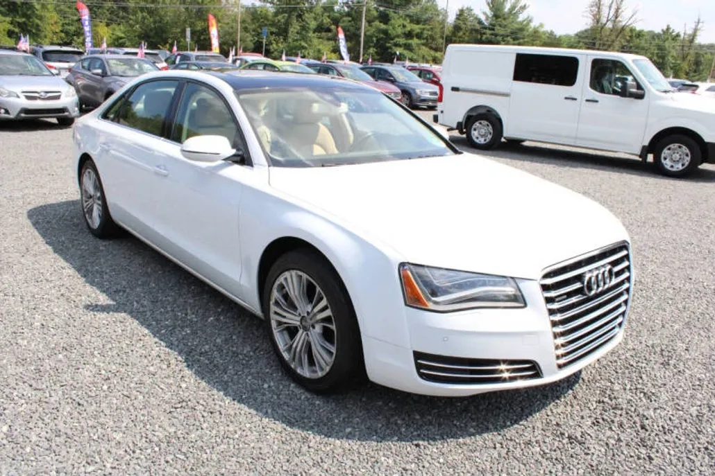2012 Audi A8 L photo 1