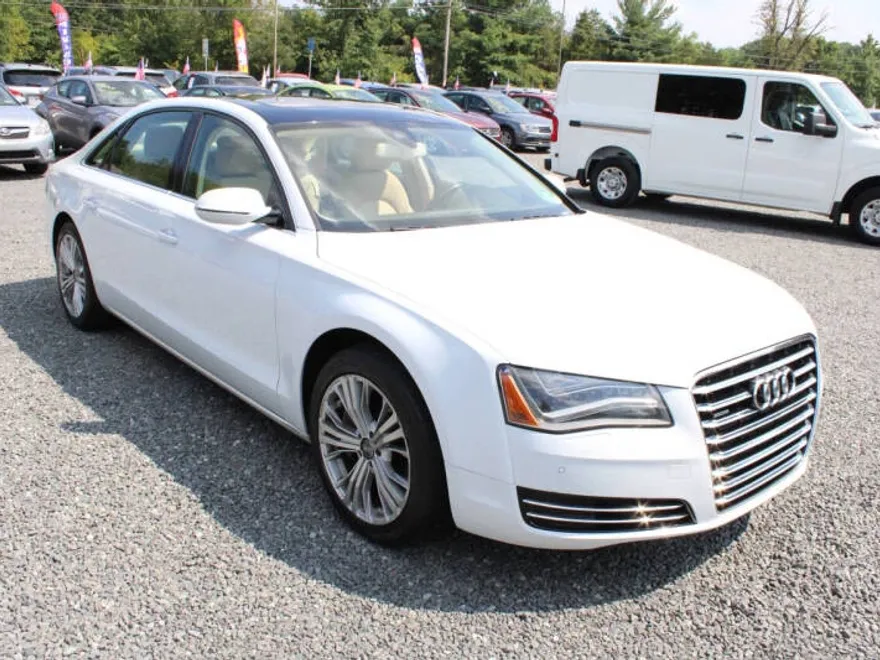 2012 Audi A8 L photo 1