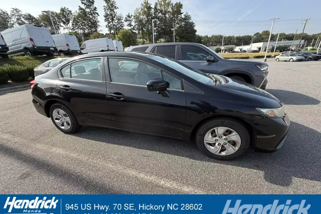 2015 Honda Civic LX photo 1
