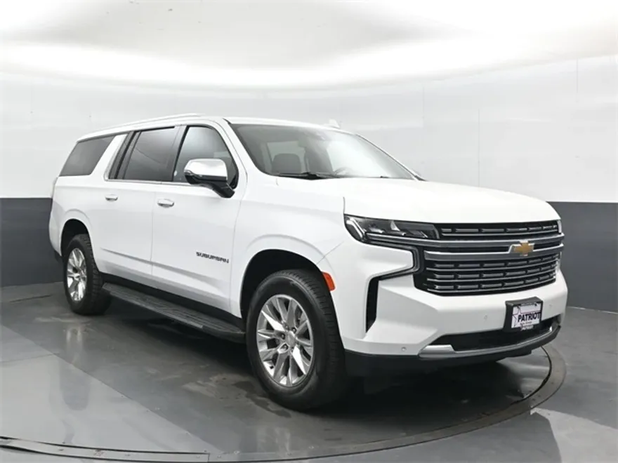 2023 Chevrolet Suburban Premier photo 1