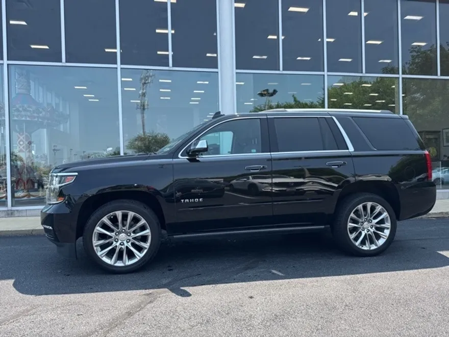 2019 Chevrolet Tahoe Premier photo 1