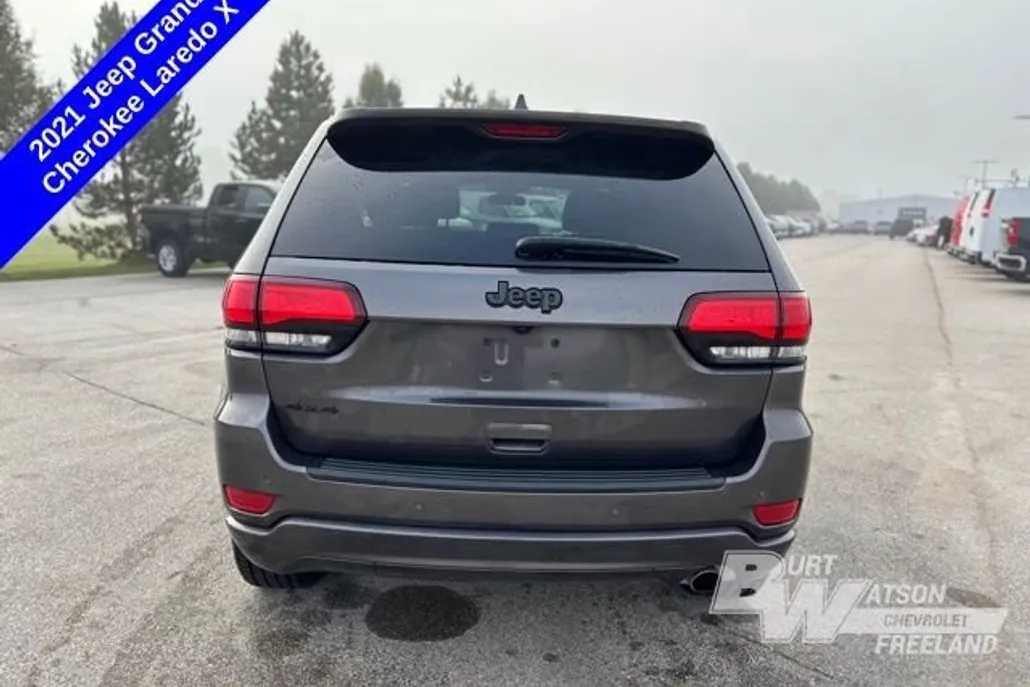 2021 Jeep Grand Cherokee Laredo X photo 1