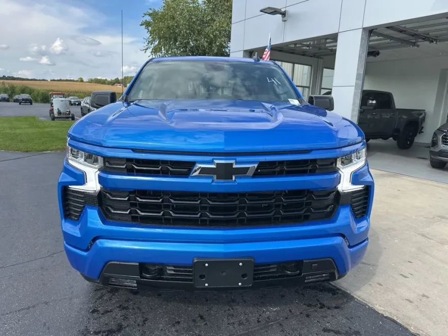 2026 Chevrolet Silverado RST photo 1