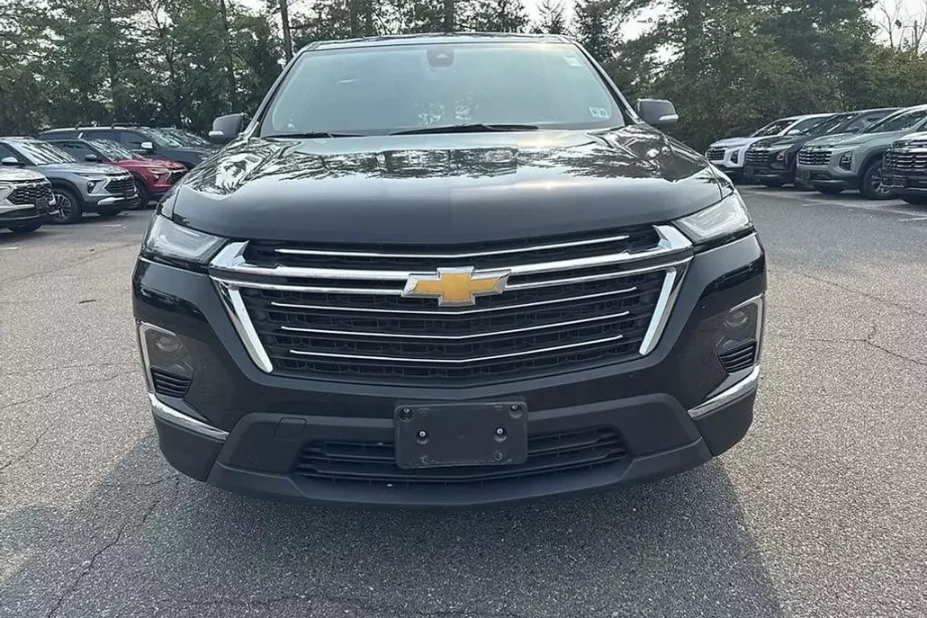 2022 Chevrolet Traverse Leather photo 1