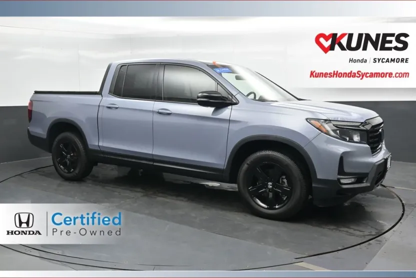 2022 Honda Ridgeline Black Edition photo 1