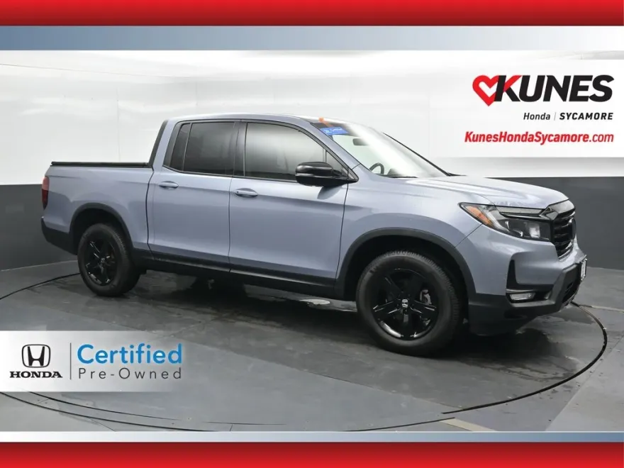 2022 Honda Ridgeline Black Edition photo 1
